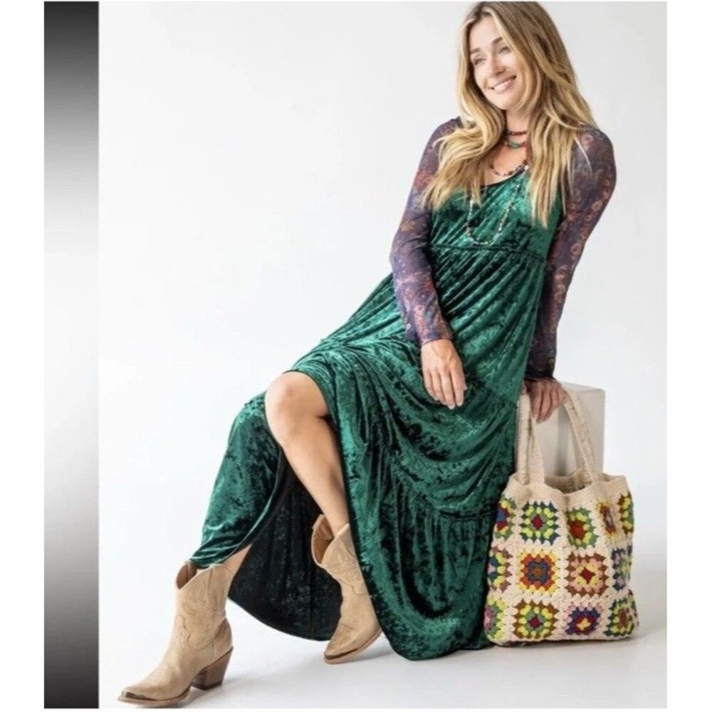 NWT Natural Life Karlie Velvet Maxi Dress Evergreen XS